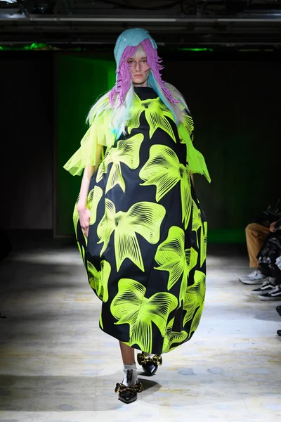 Look 7